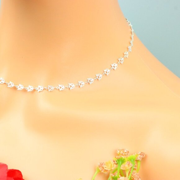 Delicate & Contemporary Necklace Chain, A Lovely Choice for Women, EVCH1861 - Picture 5 of 10